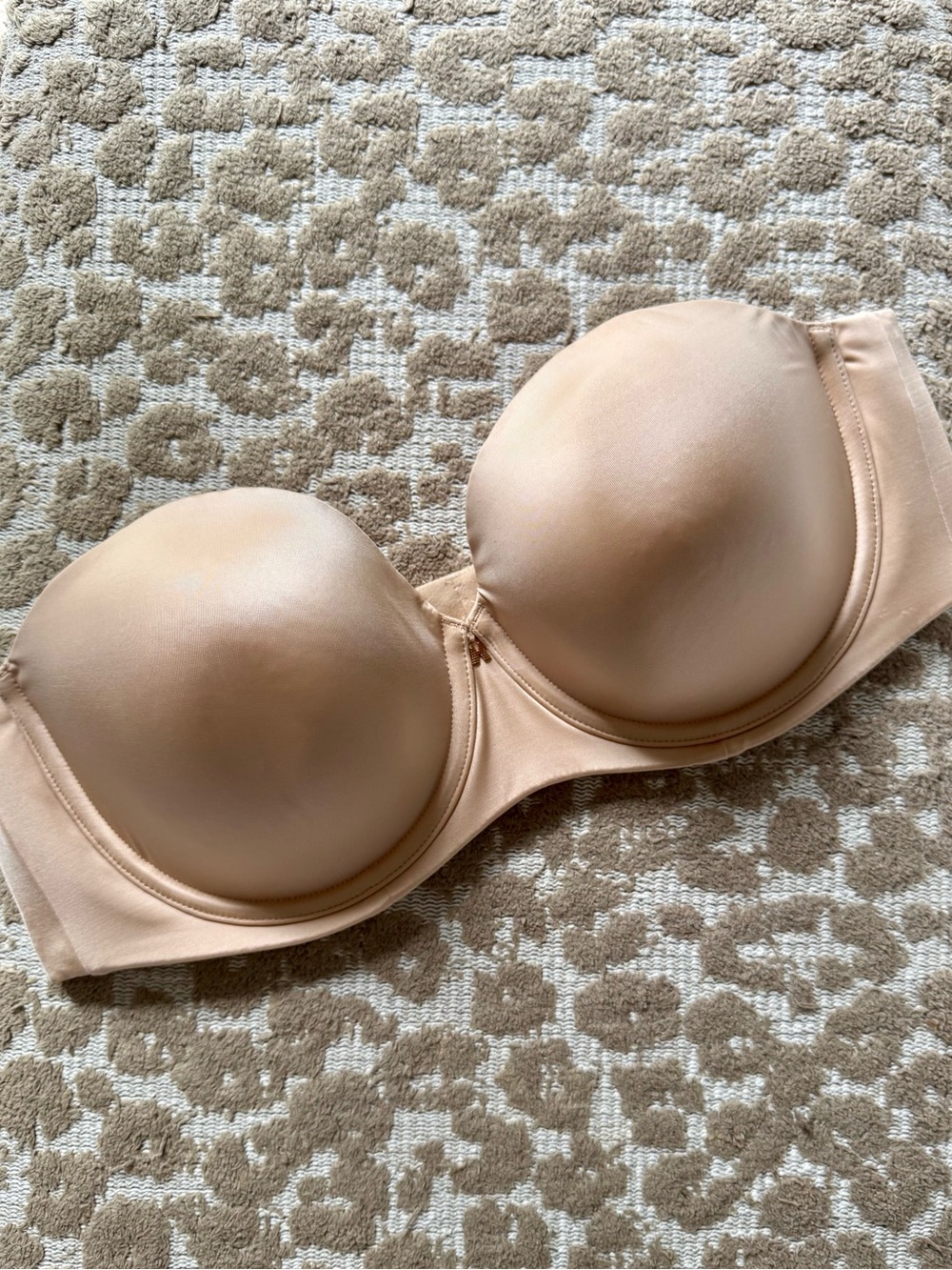 CORE MICROFIBER STRAPLESS BRA